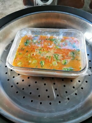 luego poner los huevos al vapor.