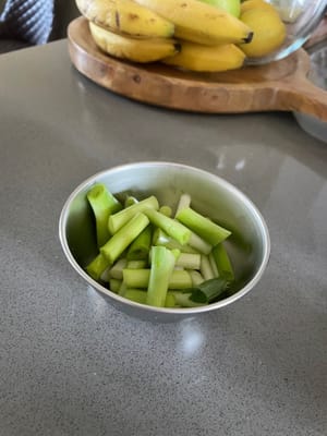 Ciboule (coupée en sections)