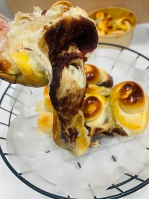 Lumpia Lapis Isi Pasta Kacang Merah