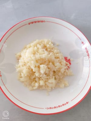 reservar 30 g de ajo picado.