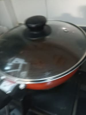 Tutup dan masak 15 menit guna api kecil sampai gula kelapa leleh semua