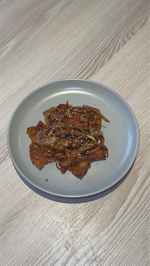 韩式辣猪肉炒菜（Jeyuk Bokkeum）