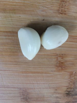 Knoblauchzehe