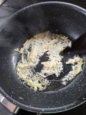 poi aggiungere l'aglio e mescolare