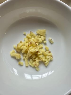 焦默
