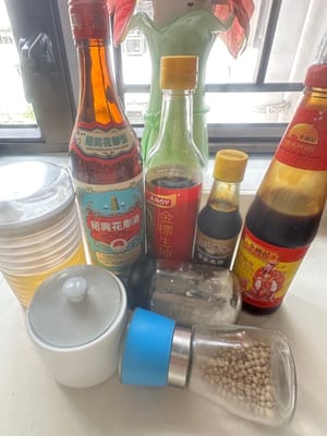 元油，生抽，蚝油，白糖，料酒，生粉，花椒粉，