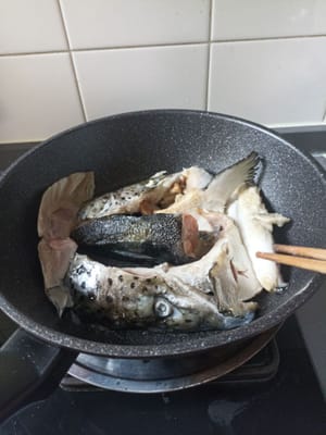 返回