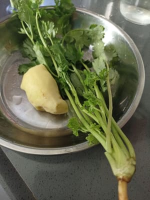 jahe dan 2batang daun ketumbar