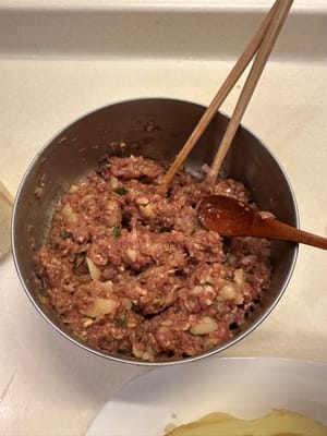 Remuer constamment dans un seul sens jusqu'à ce que tout le liquide soit entièrement absorbé.