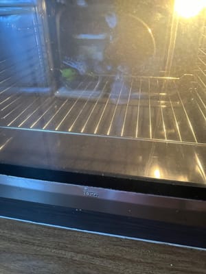 오븐을 200°C로 20분간 예열하세요.