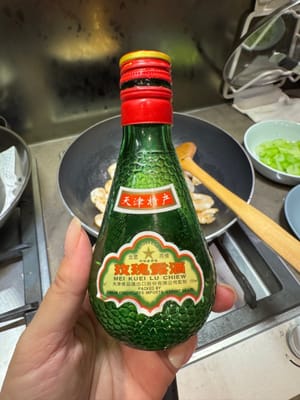 少許玫瑰露炒蝦一分鍾