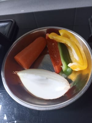/4 biji bawang bombay