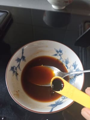 1/4 dark soy sauce