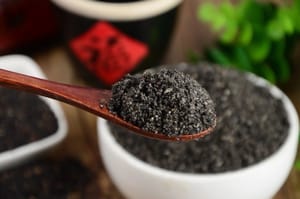 40 g de polvo de sésamo negro