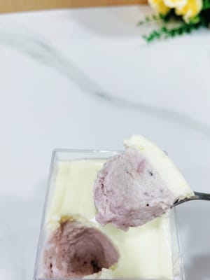 Yogurt Blueberry Mousse Cup