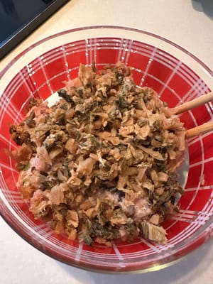 ตามด้วยผักกาดดองสับ พักไว้ก่อน