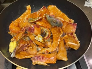 노릇하게 익을 때까지 튀기세요