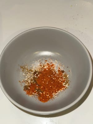 将所有烧烤调料混合均匀