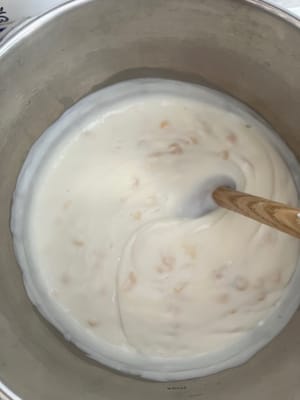 当豌豆混合物彻底混合后关掉火