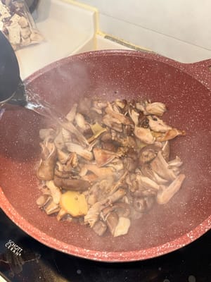 倒入沸水（约2升）