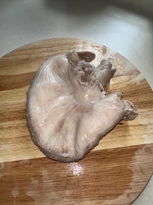 将猪肚切成片