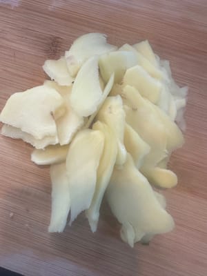 조각으로 자르다