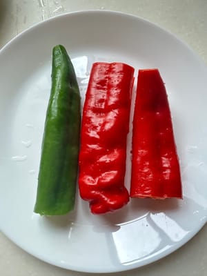 青红辣椒隔各一条