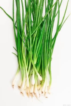 1 cebolla verde