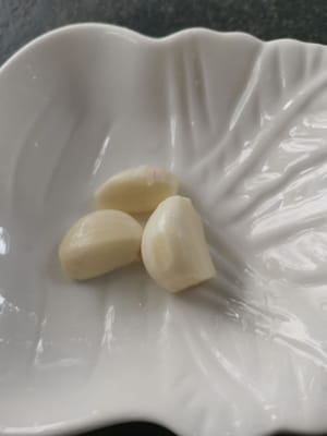 garlic clove