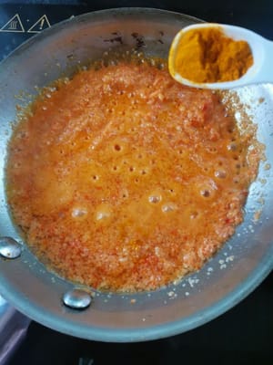 quindi aggiungere (curcuma, pepe in polvere, sale)