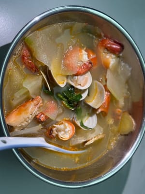 Hot pot piccante e bollente, appena fatto