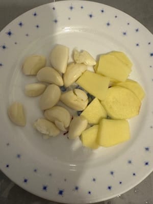 薑8片蒜10粒