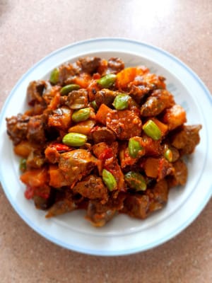 El Sambal de Hígado de Patata Frita está listo para servir.