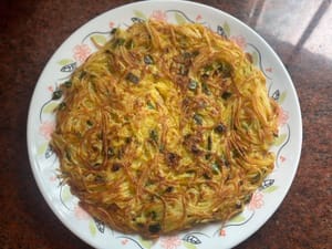 Utilisez un papillon pour servir, et le gâteau croustillant et délicieux aux pommes de terre râpées est prêt à être dégusté 😋😍