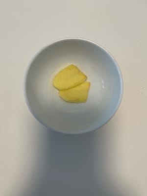 생강 두 조각