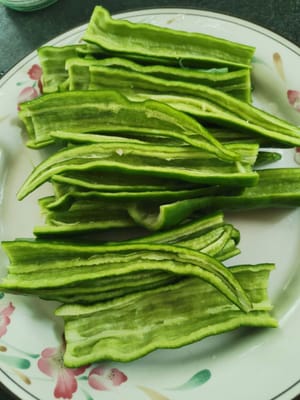 然后去掉辣椒籽