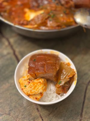 Koreanischer Schweinebauch-Kimchi-Eintopf