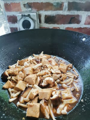 dann (umrühren und etwa 2 Minuten kochen lassen)