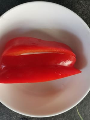 /4 red chilies