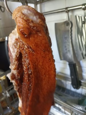 挂起来，让酱油滴几分钟5-6分钟