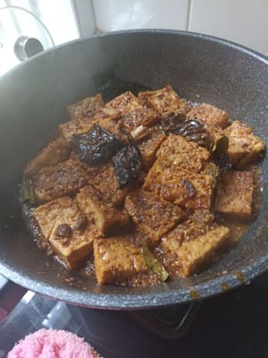 20分鐘後水變少，關火。