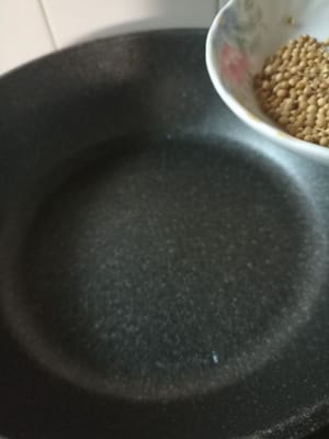 Erhitzen Sie die Pfanne