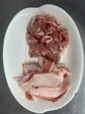 层五花猪肉100克  瘦肉150克