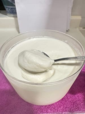 铺上我自制的乳酪，放多少个人喜爱。