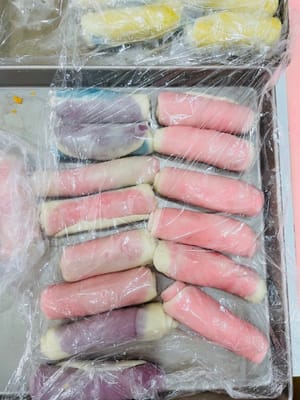 粉色单色酥与三色酥擀步骤15一致。