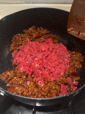 quindi aggiungere la carne macinata