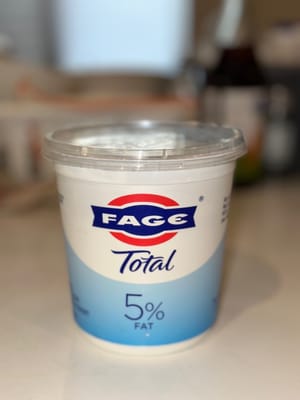 Griechischer Joghurt (optional)