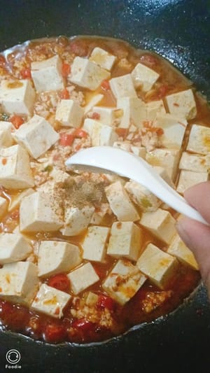 Add a spoonful of pepper powder.
