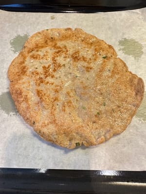 Let it cool first, then cut it into diamond shapes.