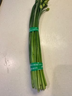 100g of chive blossoms.